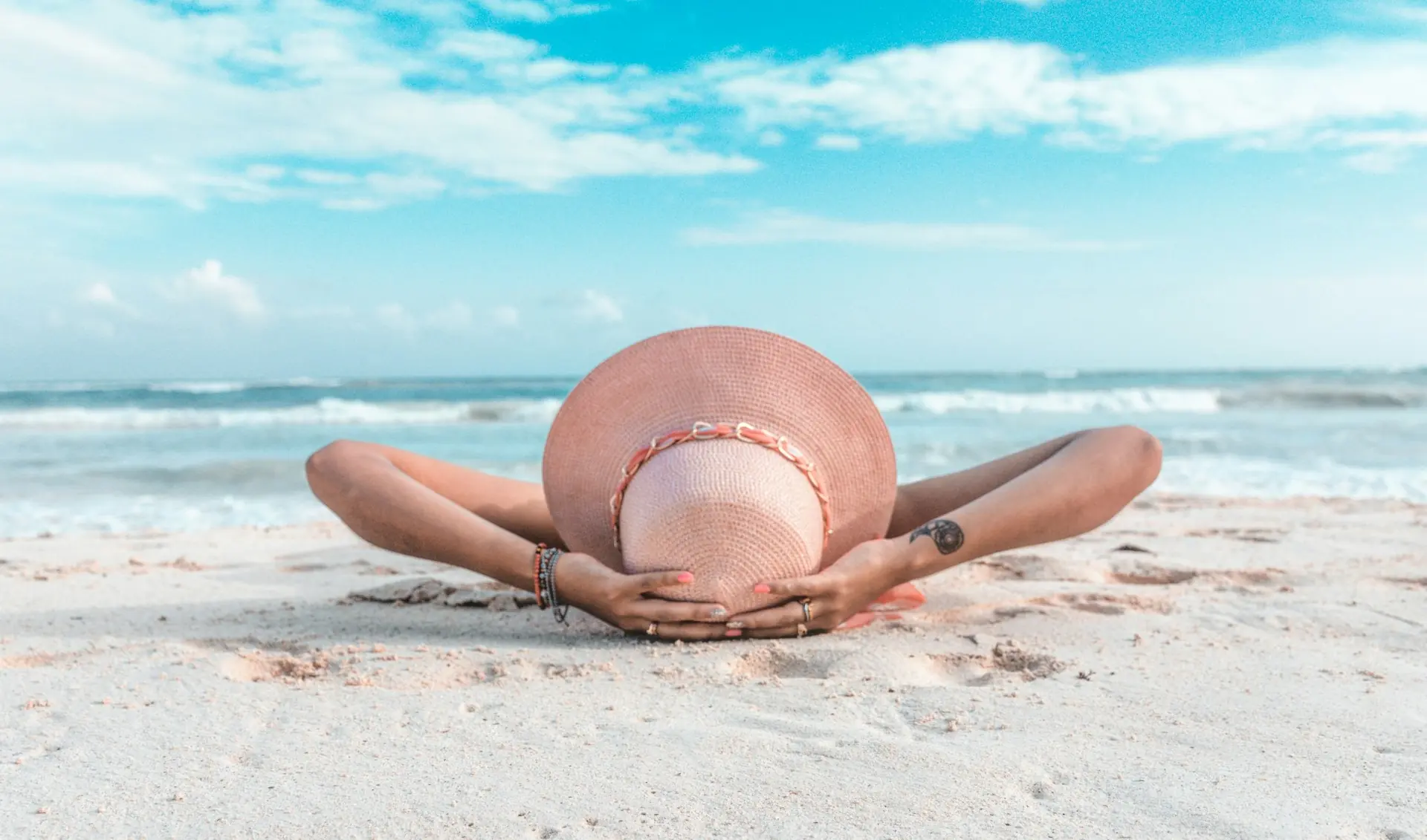 Bei Sonnenklar TV Reisebüro den nächsten Urlaub buchen Hintergrundbild